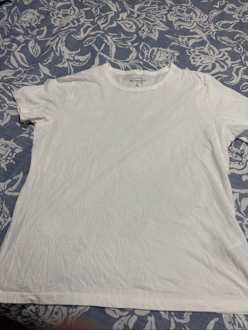 Classic women’s White Crewneck T-Shirt